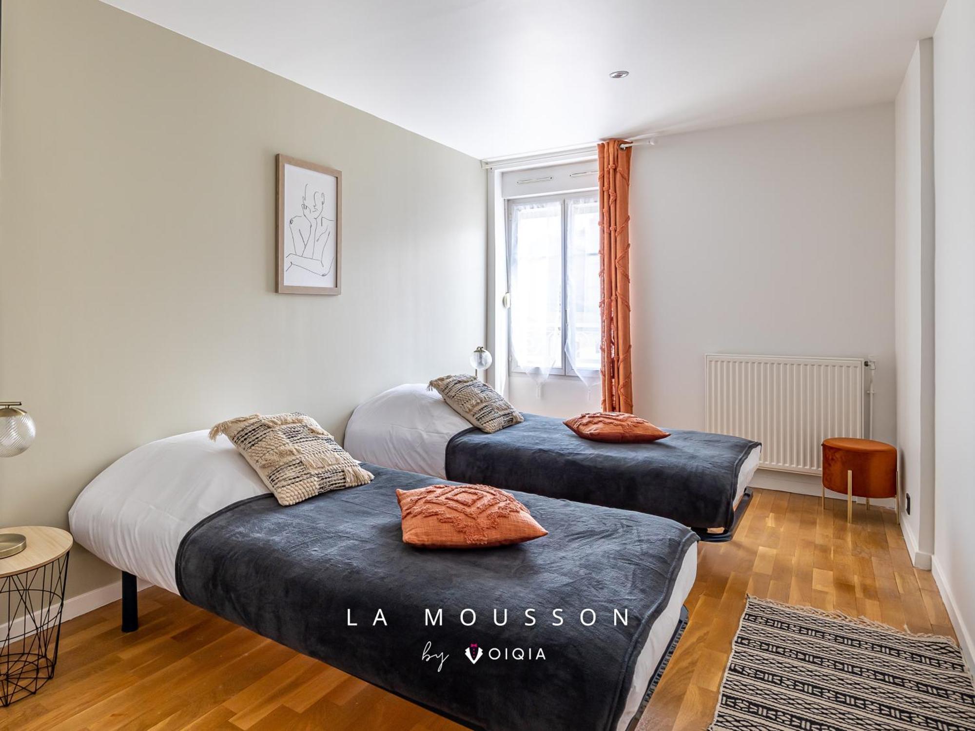 La Mousson ~ Centre-Ville ~ Arrivee Autonome อานโนเนย์ ภายนอก รูปภาพ